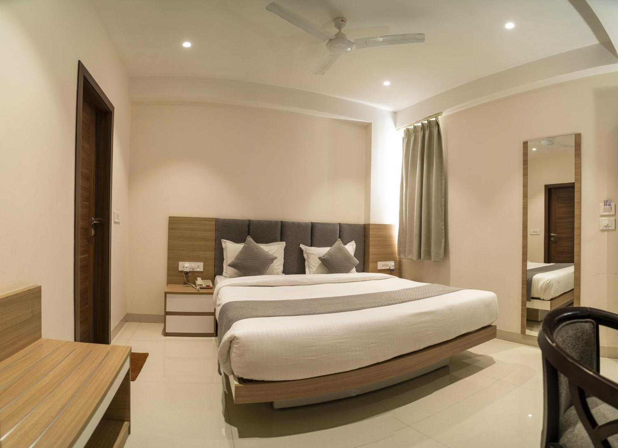 The Mangal View Residency - A Luxury Boutique Business Hotel أُودايبور المظهر الخارجي الصورة
